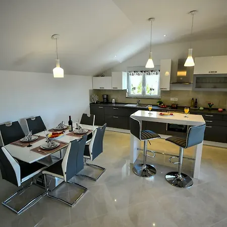 Cambi Lux Apartment *