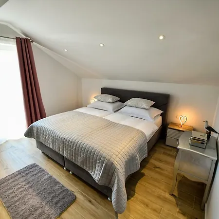 Cambi Lux Apartment Otok (Split-Dalmatia)