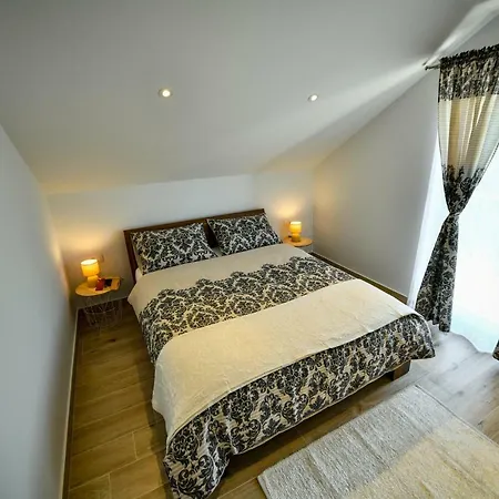 公寓 Cambi Lux Otok (Split-Dalmatia)