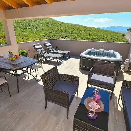 Cambi Lux * Otok (Split-Dalmatia)